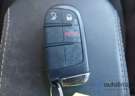 2023 Jeep Renegade Latitude 4X4 z USA, uszkodzony, nr VIN ZACNJDB13PPP16022